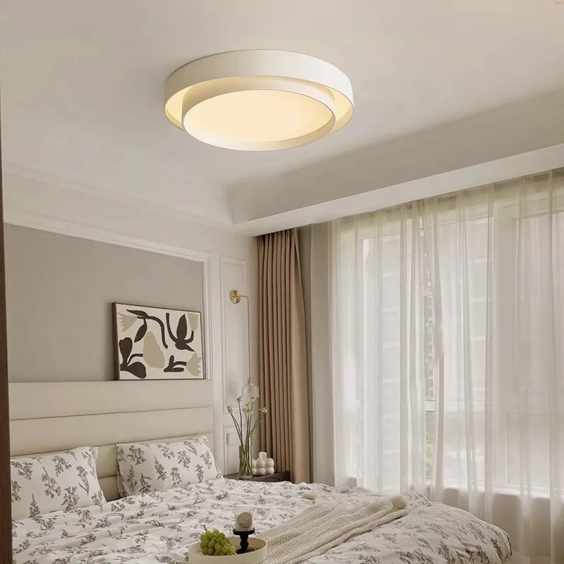 Plafonnier Luno installé dans une chambre