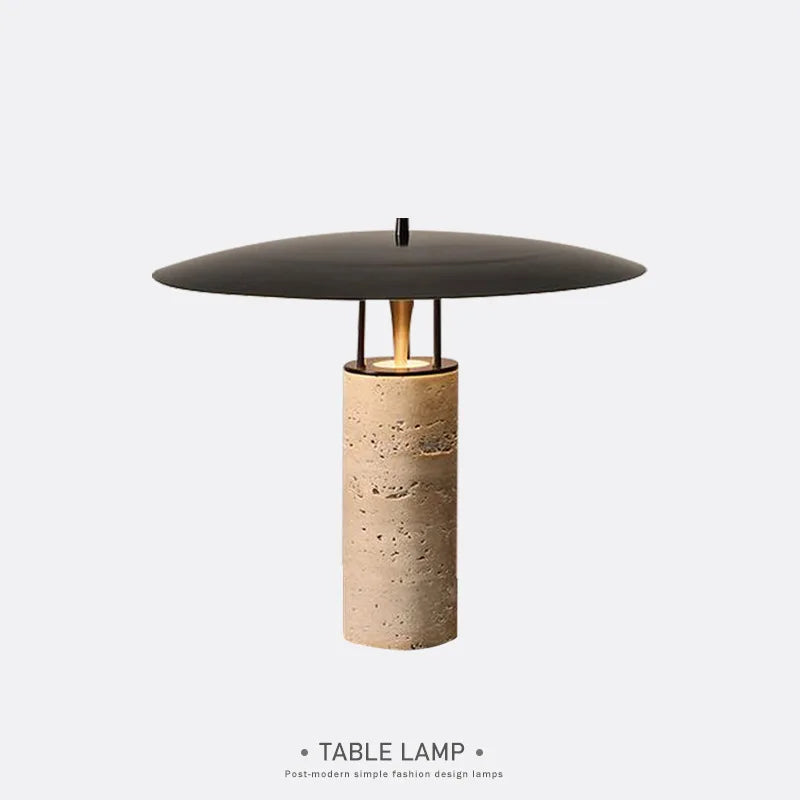 Lampe Tavo sur fond neutre