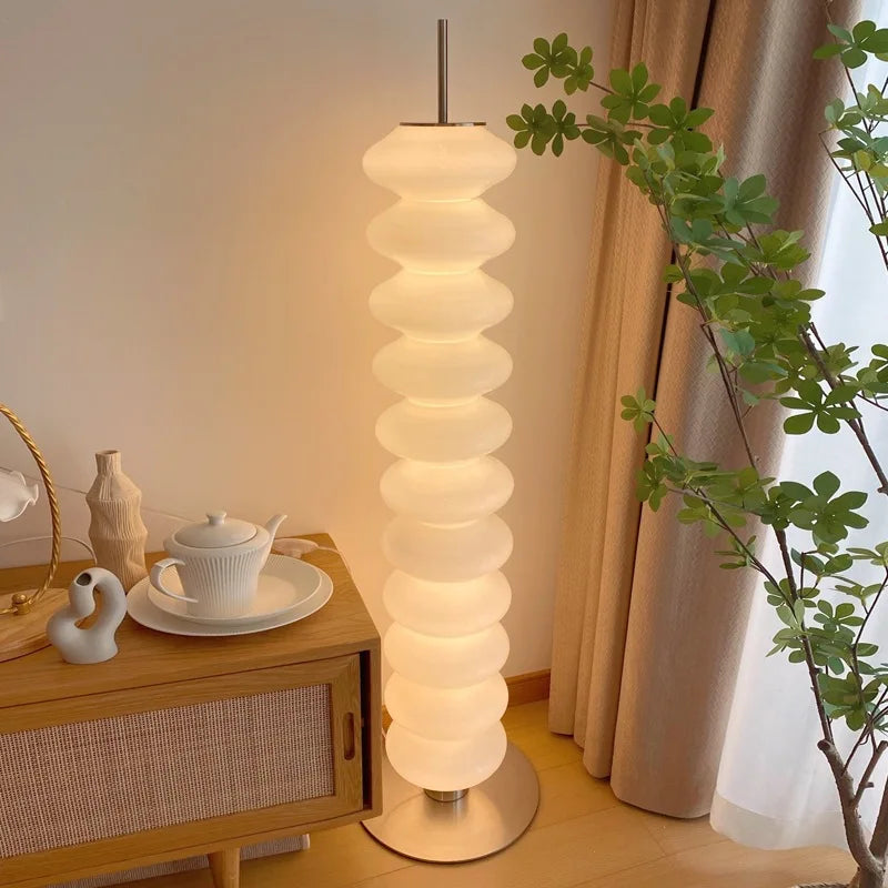 Lampadaire colonne nordique blanc Nuvo